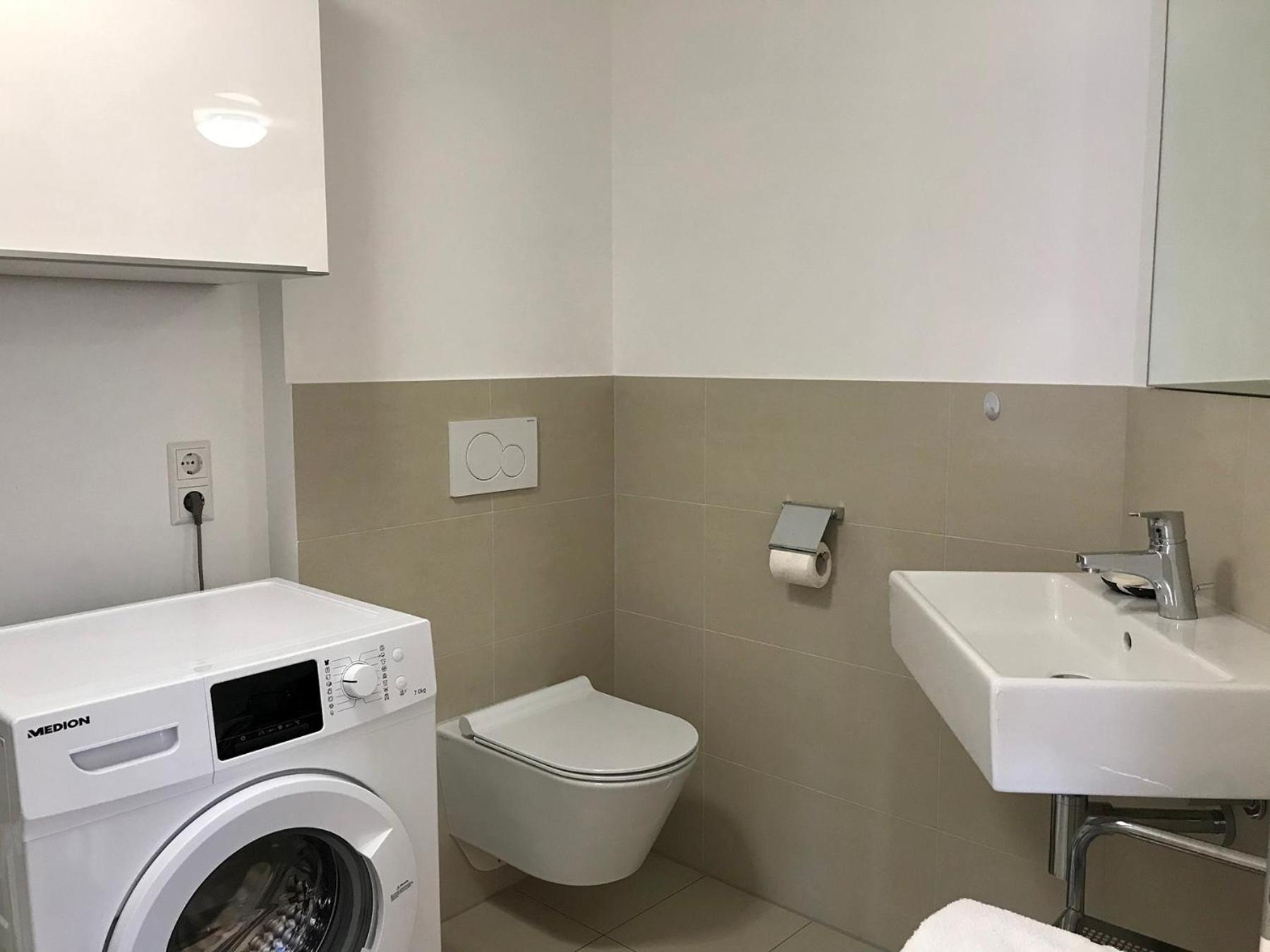 Ferienwohnung Central 1St Floor - Hochwertige Wohnung Mit Balkon Und Aufzug Линдау Экстерьер фото